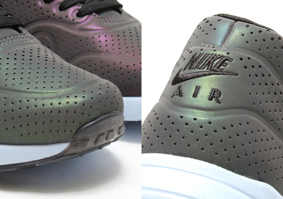 nike-air-max-1-ultra-moire-iridescent-7
