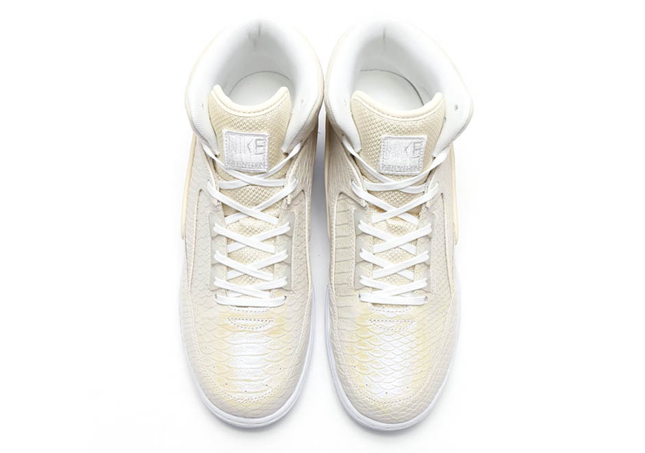 Nike Air Python Pearlescent Detailed Look 3