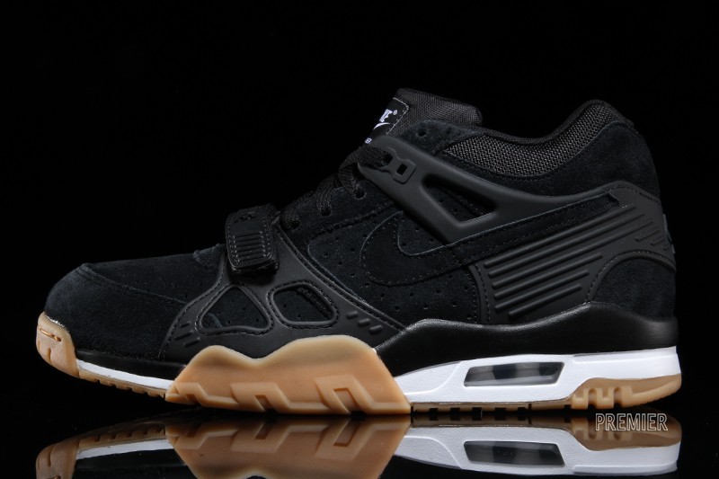 nike-air-trainer-3-black-gum-available-02