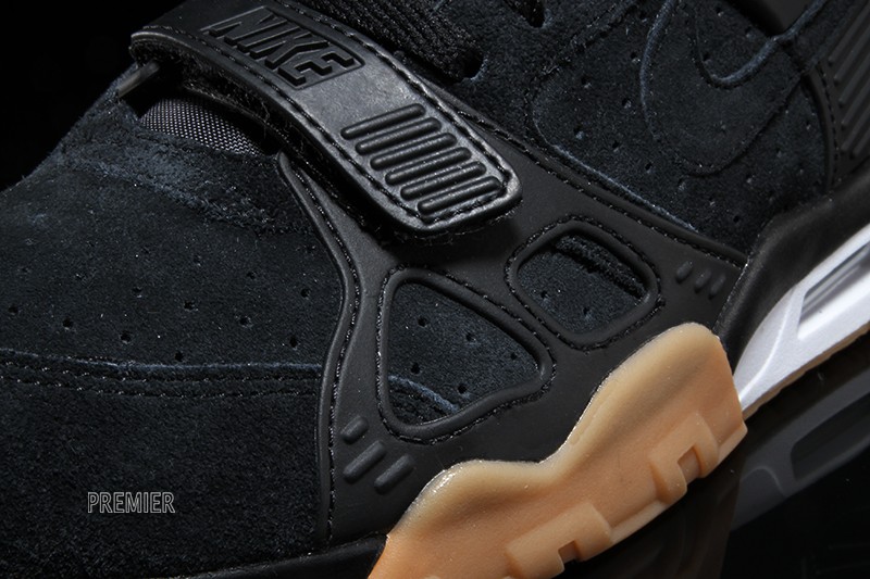 nike-air-trainer-3-black-gum-available-06