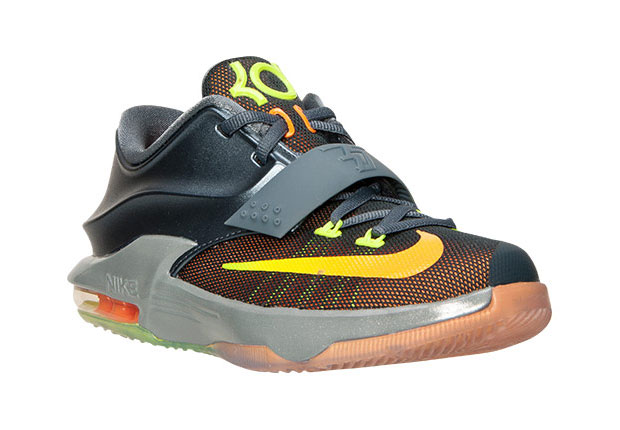 The Kids Version Of The Nike KD 7 "Elite"