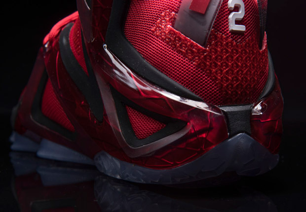 nike-lebron-12-elite-university-red-another-look-05
