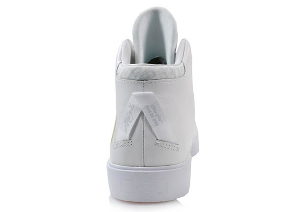 Nike Lebron 12 Nsw Lifestyle White Detailed Look 3