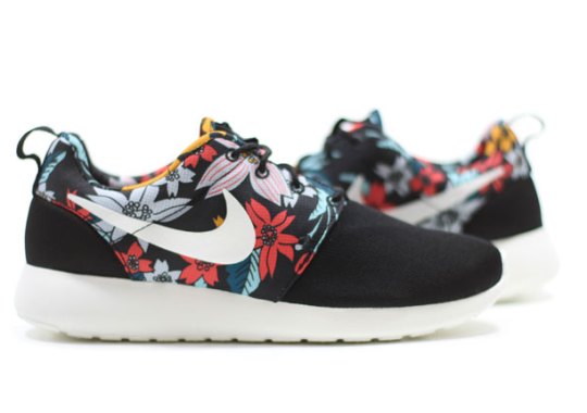 Hawaiian Floral Print Nike Roshes Are Available