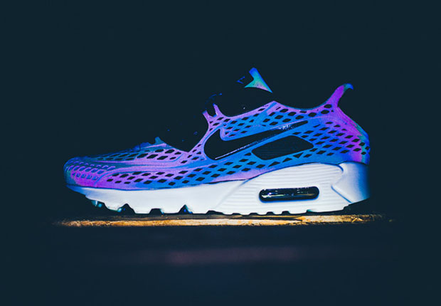 Nike Air Max 90 Ultra Moire Iridescent 2