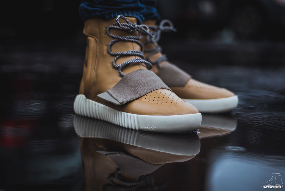 Mache Customs Grabs Inspiration From An Old Kanye Sneaker To Create This  adidas Yeezy Boost •