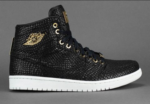 Incredible Packaging on the 24k Gold Air Jordan 1 