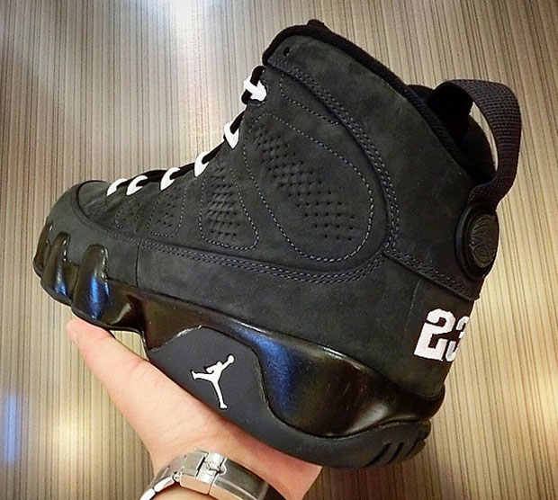 Air Jordan 9 \