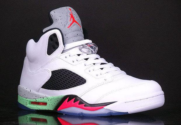 Air Jordan 5 "Pro Stars" Remembers The Classic Cartoon Featuring Jordan, Bo Jackson, and Wayne Gretzky