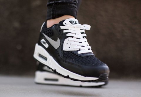 Woven Toe Boxes Appear On The Nike Air Max 90 - SneakerNews.com