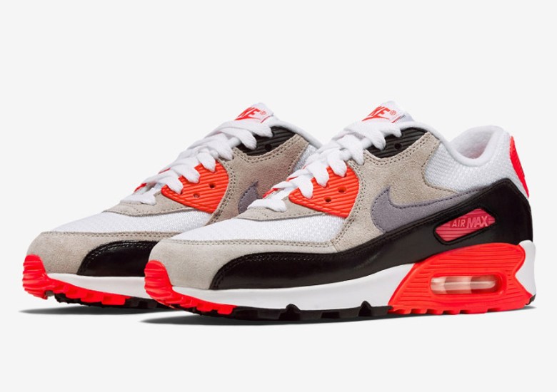 A Detailed Look At This Year’s Nike Air Max 90 “Infrared” Retro