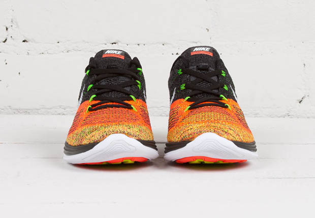 Nike flyknit on sale lunar trainer multicolor