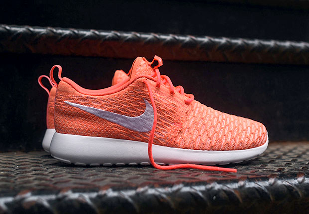 There’s a Flyknit Version Of The Roshe Run “Hot Lava”