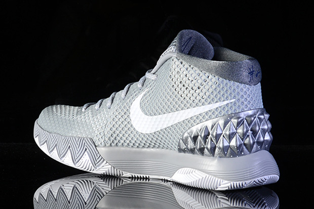 Nike Kyrie 1 