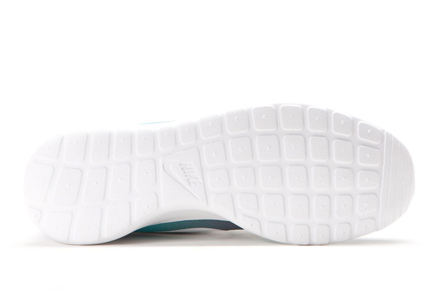 Nike Roshe Run Ocean Gradient 06