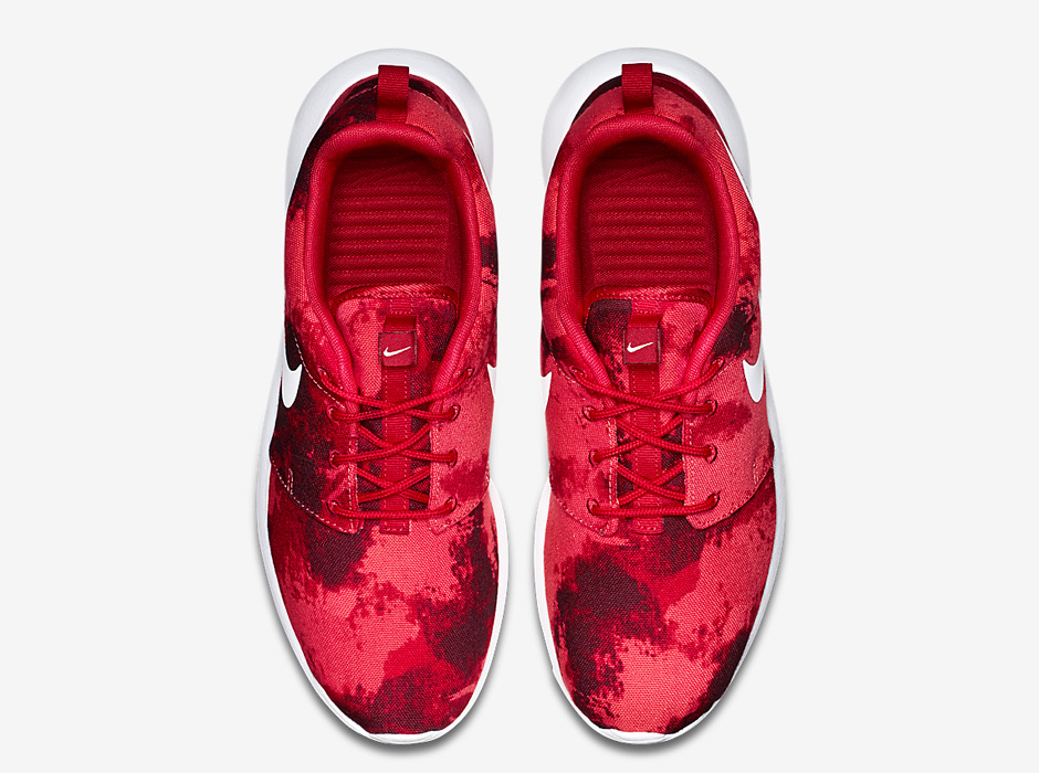 Nike Run Print Releases Continue With Deep Burgundy - SneakerNews.com