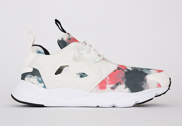 Paint-Blot Graphics Are A Clean Look On The Reebok Furylite
