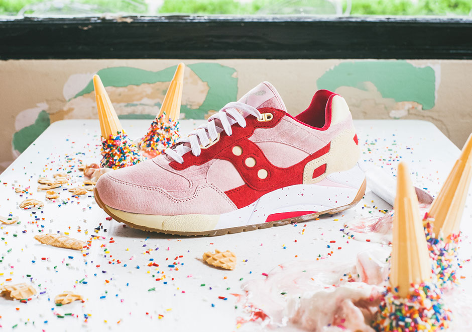 Saucony Completes The "Scoops" Pack With Strawberry-Vanilla