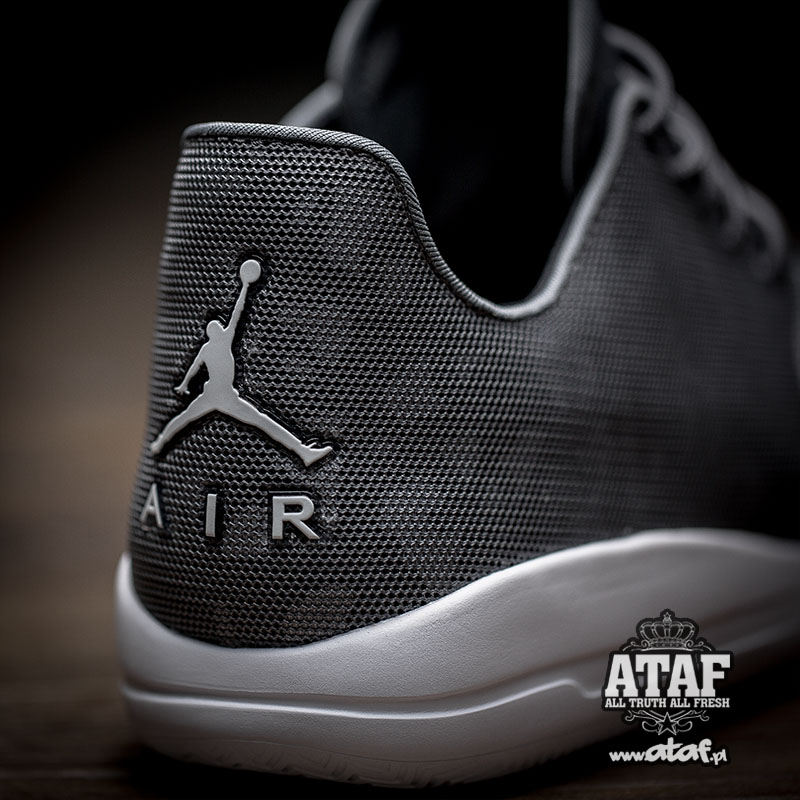 Air Jordan Eclipse Returns With Elephant Print 04