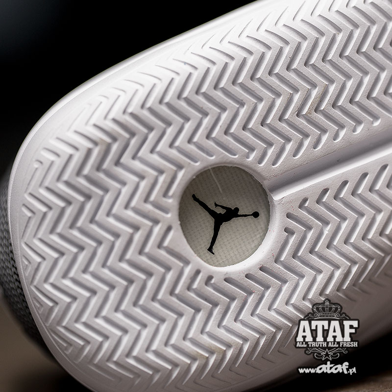 Air Jordan Eclipse Returns With Elephant Print 05