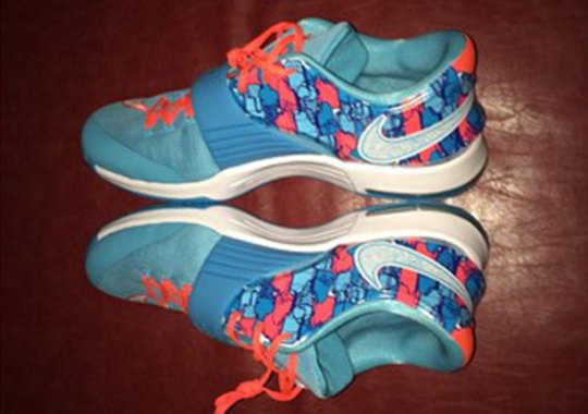 Kevin Durant’s Homie Gets The Kids-Only KD 7 “Frozen” In His Size