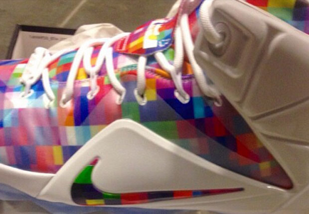 Nike LeBron 12 EXT "Prism"