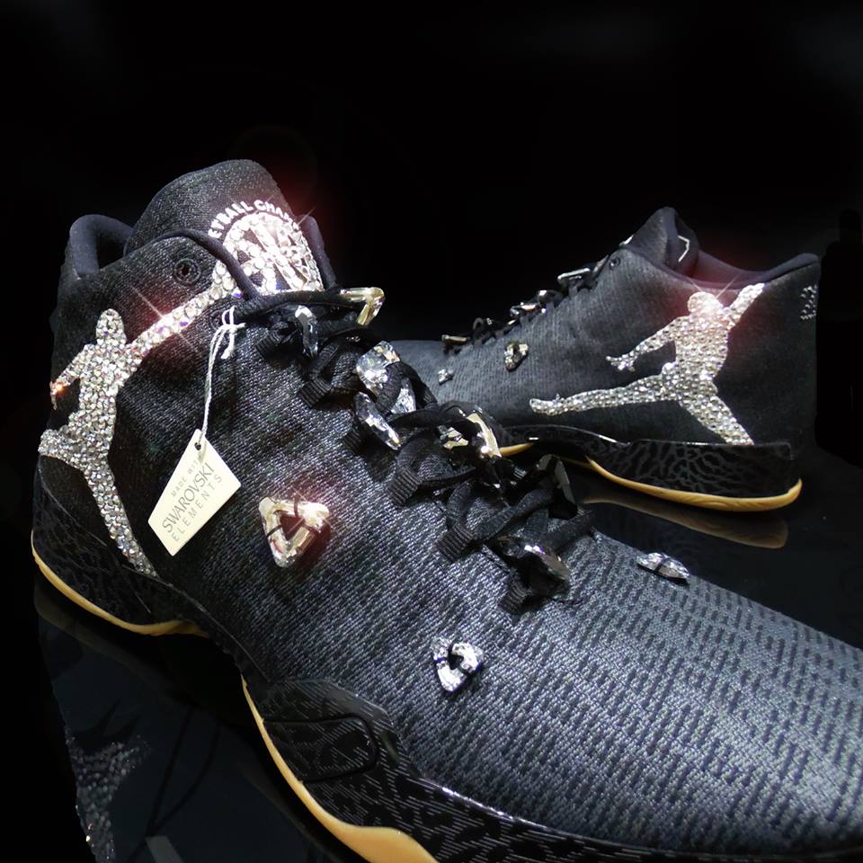 michael-jordan-gifted-customs-with-crystals-04