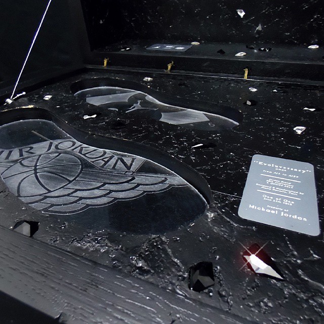 michael-jordan-gifted-customs-with-crystals-05