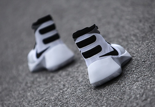 Nike Hyperdunk 2015 White Grey Black 3