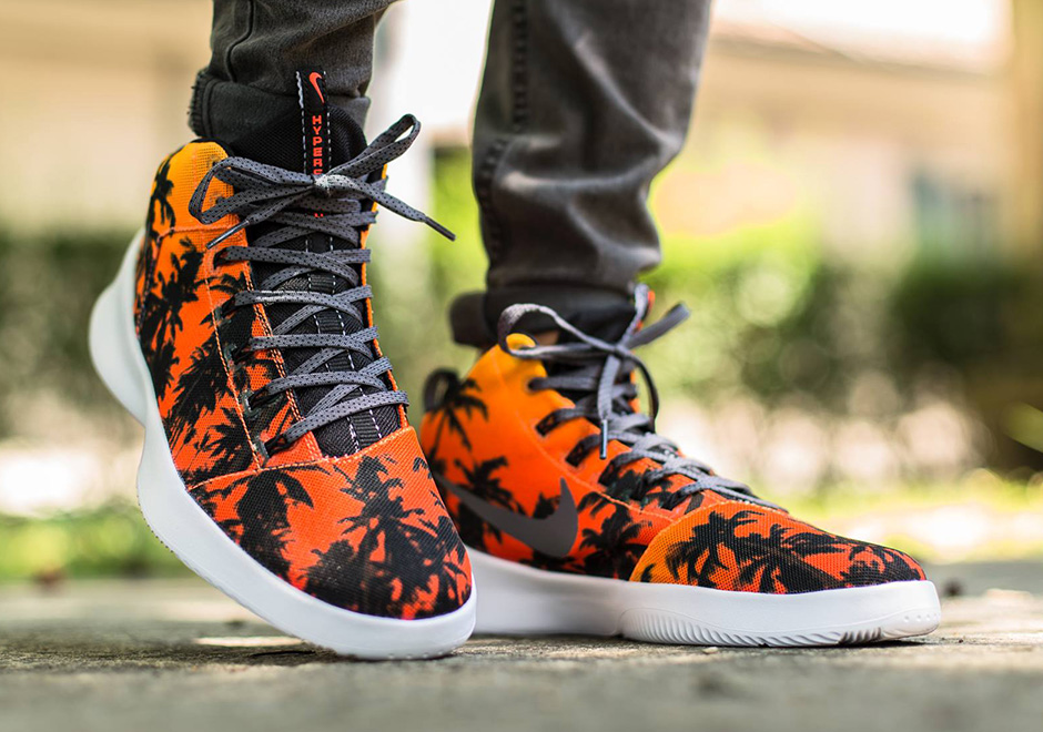 Contract Zwitsers straf Is This Another Roshe Mid-Top? It's The Nike HyperFr3sh - SneakerNews.com