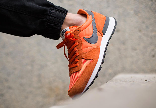 Nike Internationalist Returns in Electric Orange