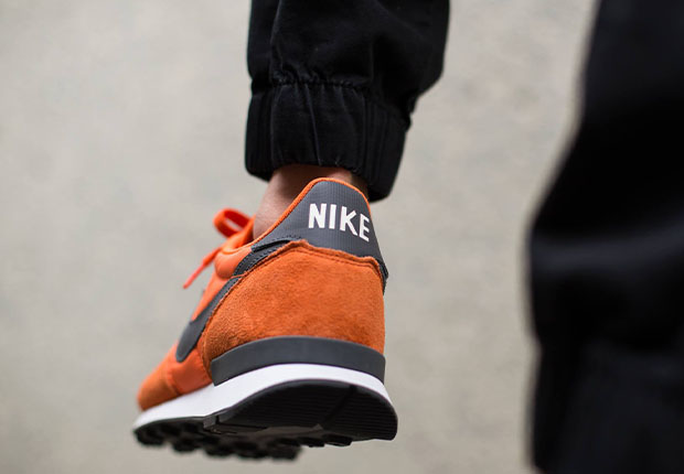 Nike Internationalist Electric Orange 4