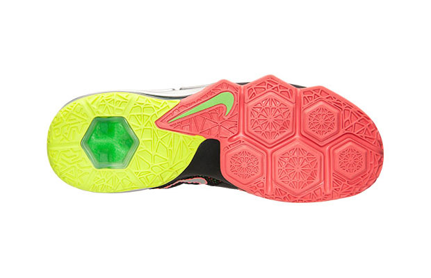 Nike Lebron 12 Low Black Metallic Silver Green Strike Volt Hot Lava 7