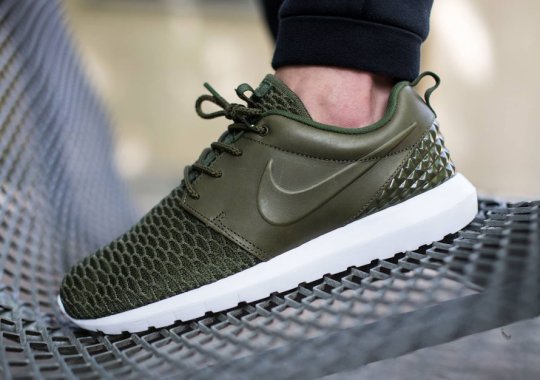 Leather and Flyknit Build Brings Style To The Nike Roshe Run
