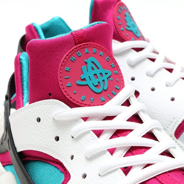 nike huarache fuchsia