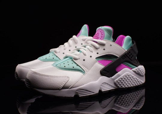 nike wmns air huarache fuchsia flash 01