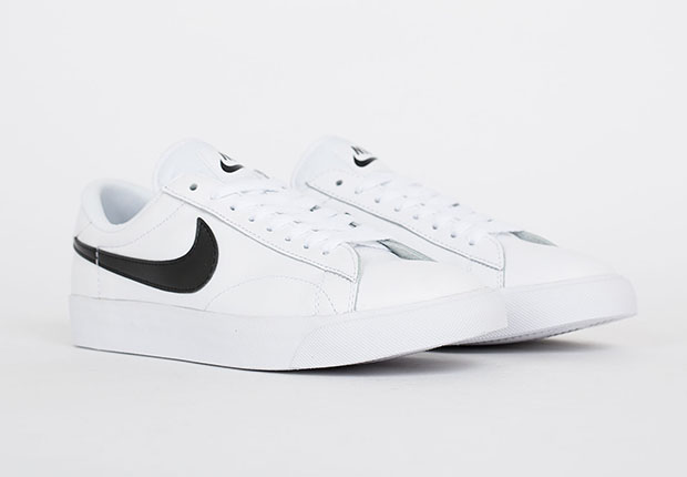 Nike tennis clearance classic women's white