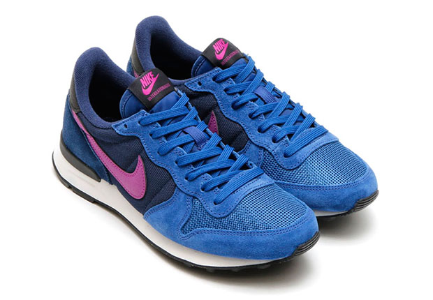 Nike Wmns Internationalist Royal Purple Dusk 2