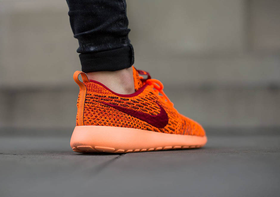 Nike Wmns Roshe One Flyknit Total Orange Gym Red Sunset Glow 4