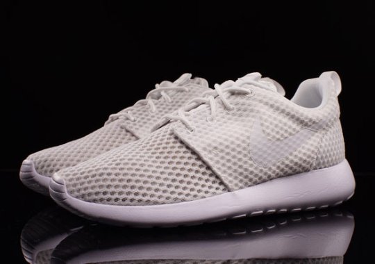 White-Mesh Nike Roshes Are Available