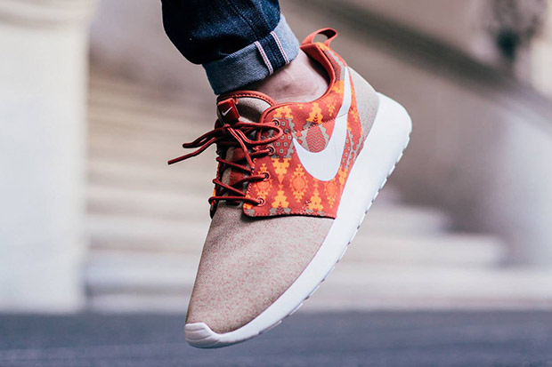 Earthy Tones On The Nike Roshe Run 