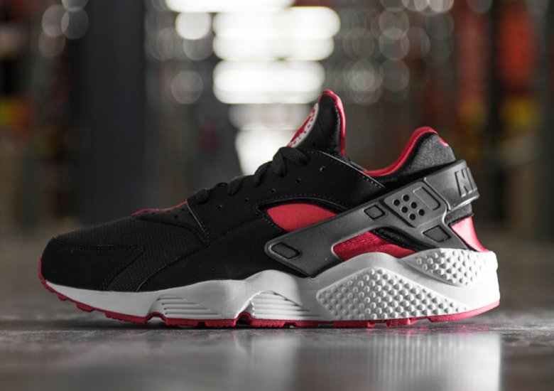 The “Bred” Huaraches Are Available