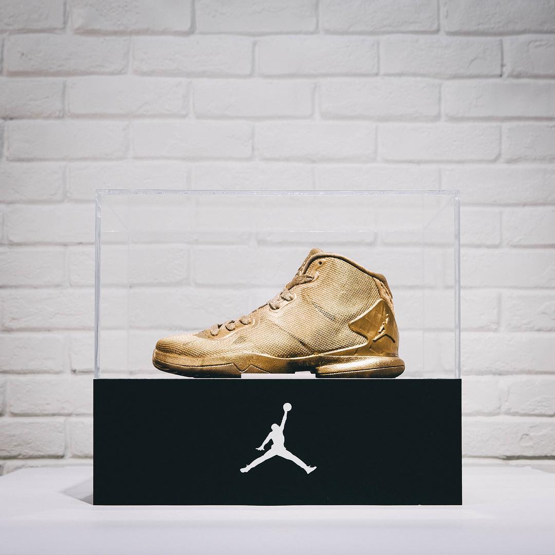 Jordan Super Fly 4 24k Gold Trophy 2