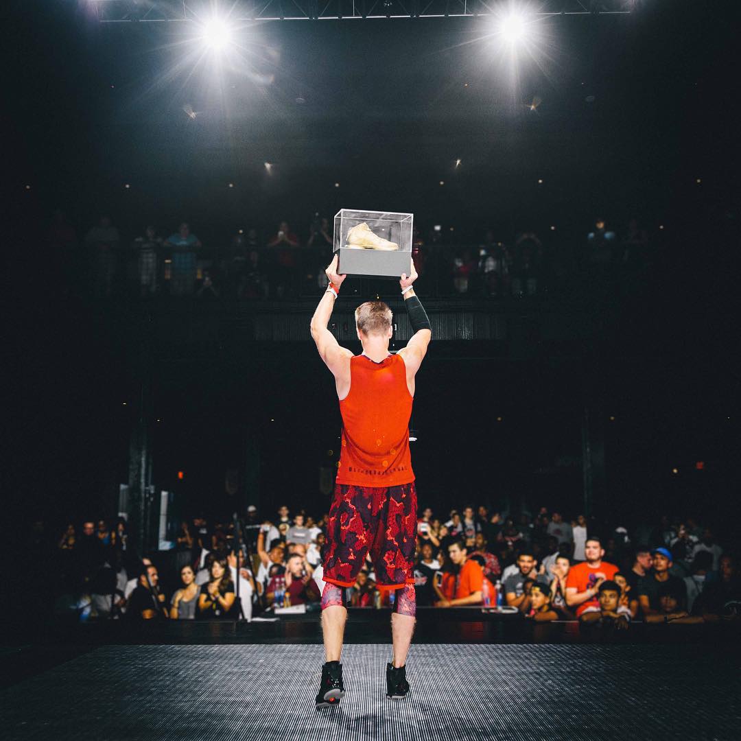 Jordan Super Fly 4 24k Gold Trophy 3