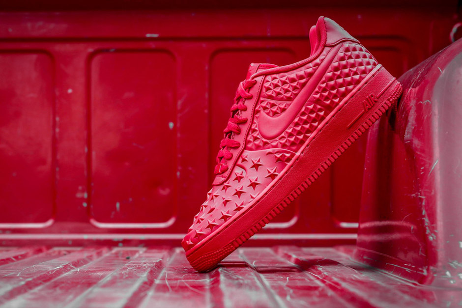 Studded air outlet force 1s