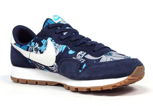 simpatía Floración barco The Nike Aloha Is Back In New Colorways - SneakerNews.com