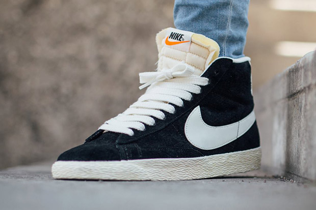 Nike Combines Classic Blazers With Emerald Sole 02