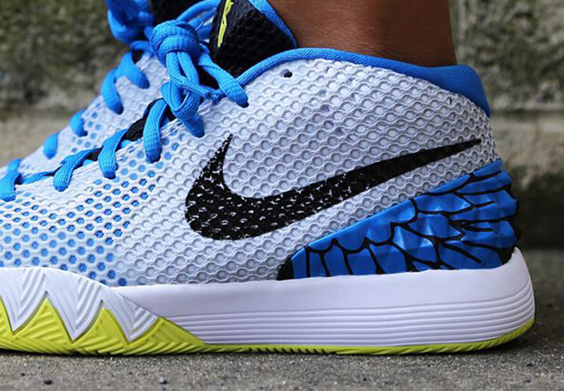 Nike Kyrie 1 Photo Blue Volt