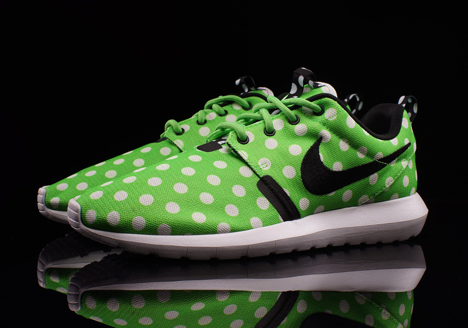 Nike Roshe Run Polka Dots Green