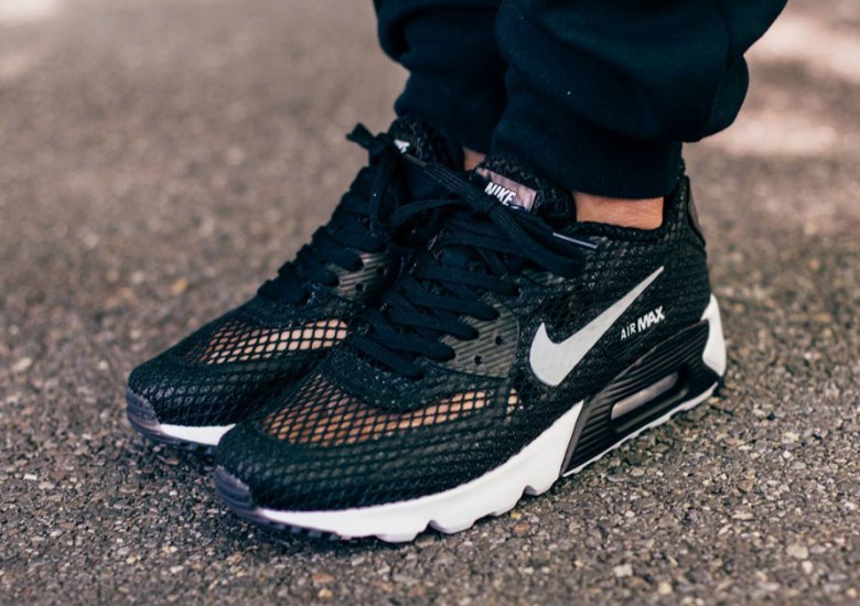 An On-Foot At The Nike Air Max 90 Ultra Breeze - SneakerNews.com